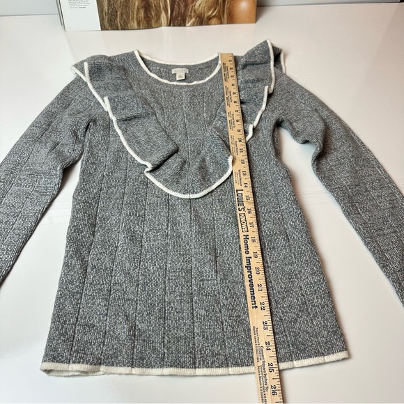 Hinge Sweater - Picture 5 of 8